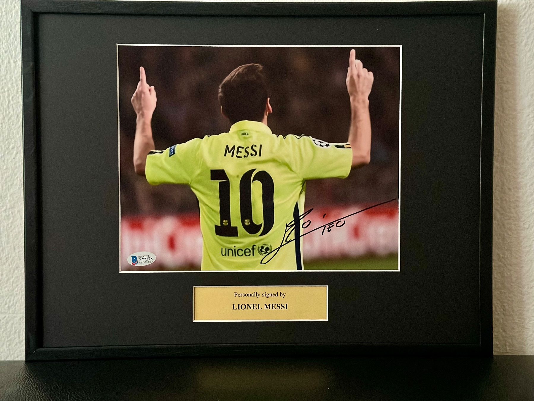 Autografi: Messi-Autogramm mit Zertifikat – Nuovo e nell'imballaggio originale da Bachenbülach venduto da inn_5kmg 2