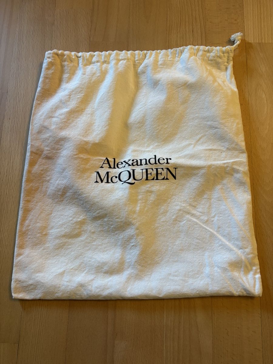 Alexander Mcqueen Scarpe da donna: Vendo sneaker Alexander MqQueen originali – Usato da Sils/Segl Maria venduto da jes_6f55 3