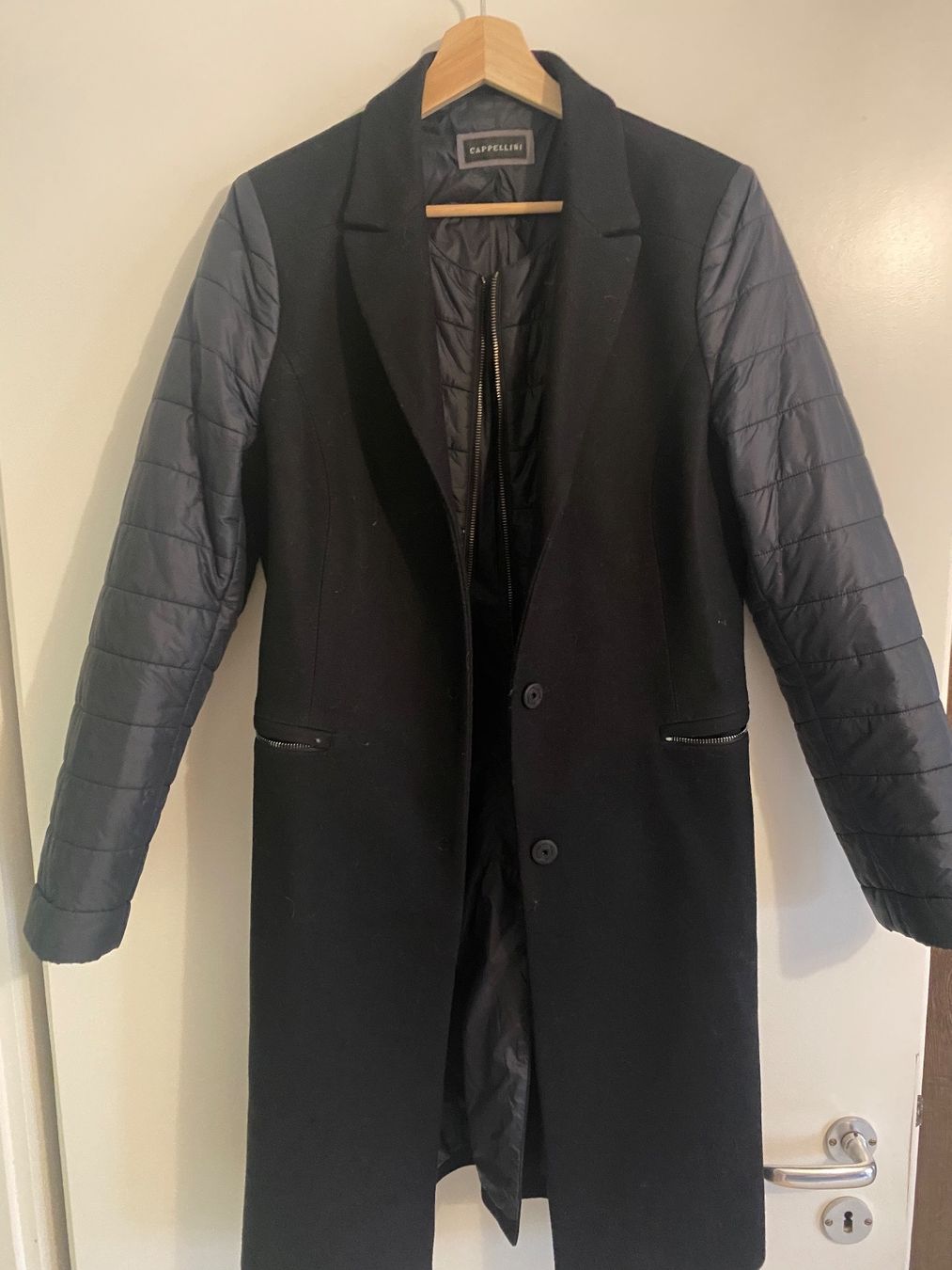 Cappellini Cappotti: Superbe manteau Cappellini – Usato da Biel/Bienne venduto da Irideca