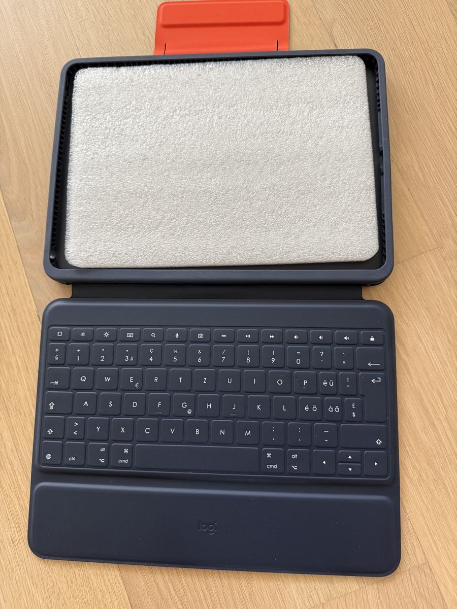 Logitech Tastiere: Slim Folio LOGITECH für ipad  - NEU – Nuovo e nell'imballaggio originale da Solothurn venduto da SusanneL01