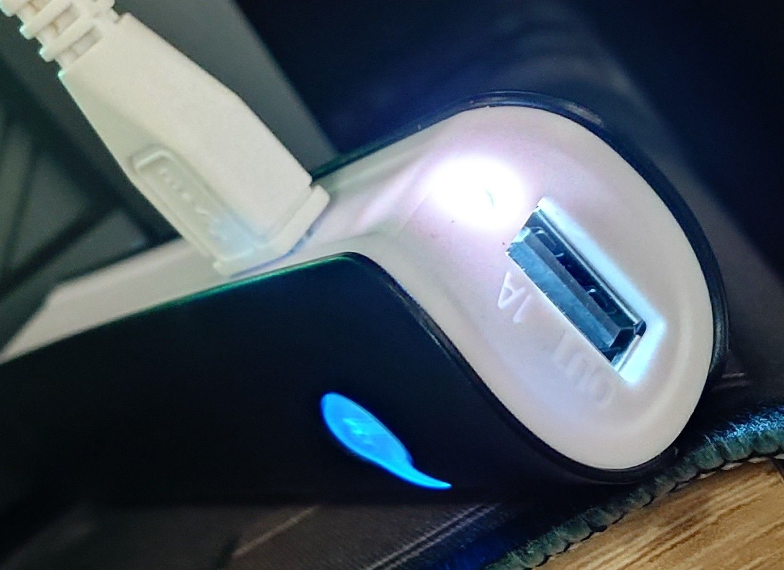Batterie: Kleine handliche Powerbank – Difettoso da Ennetmoos venduto da Faders 4