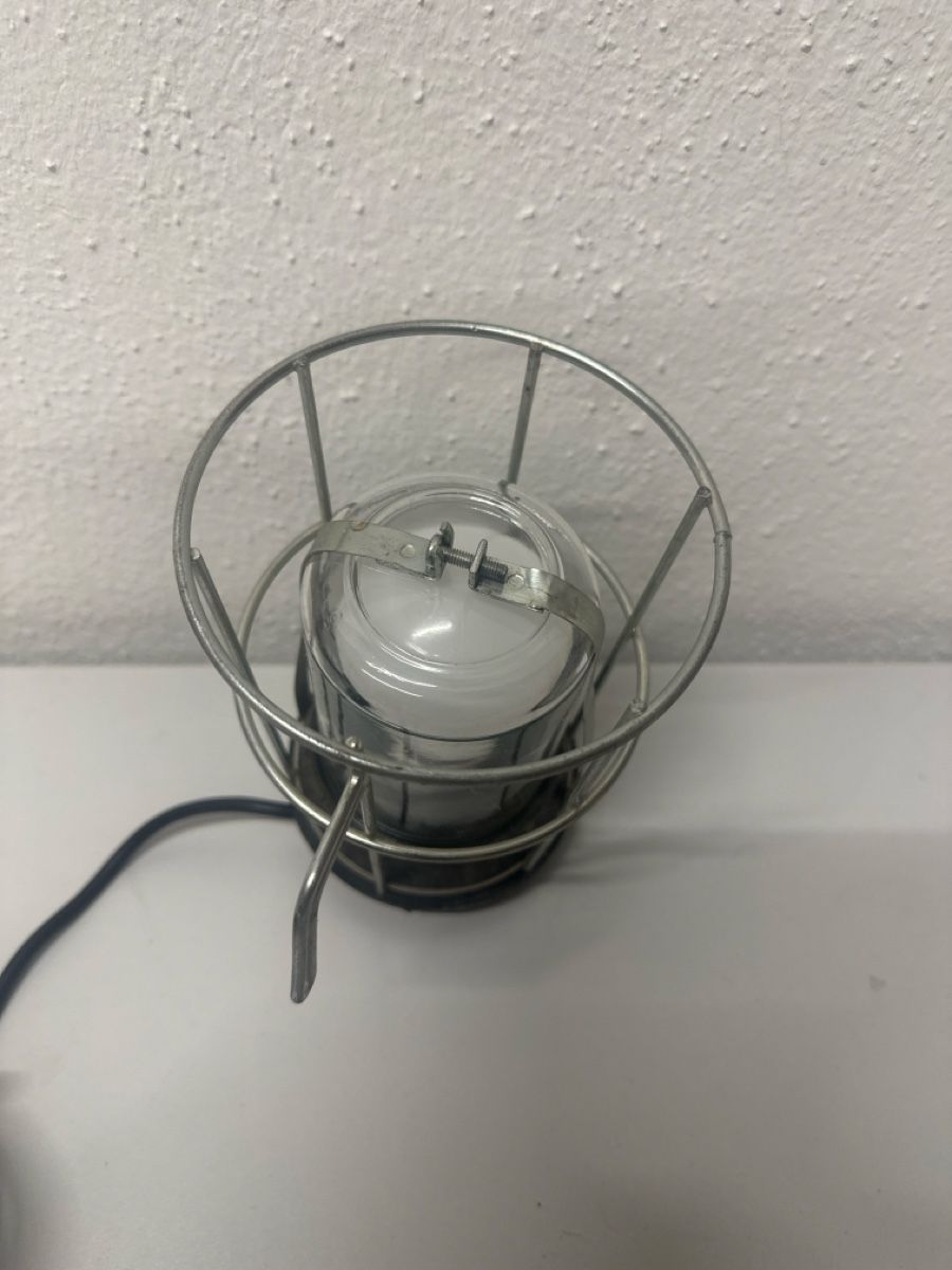 Lampade: Work Light Hand Lamp with Metal Cage, Acceptable – Usato da Elsau venduto da MANWITHVAN 2
