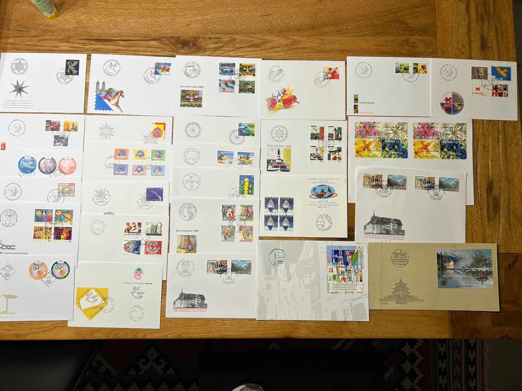 Tutti i francobolli: FDC Schweiz Collection 1999-2001 – Usato da Adliswil venduto da car_5pms