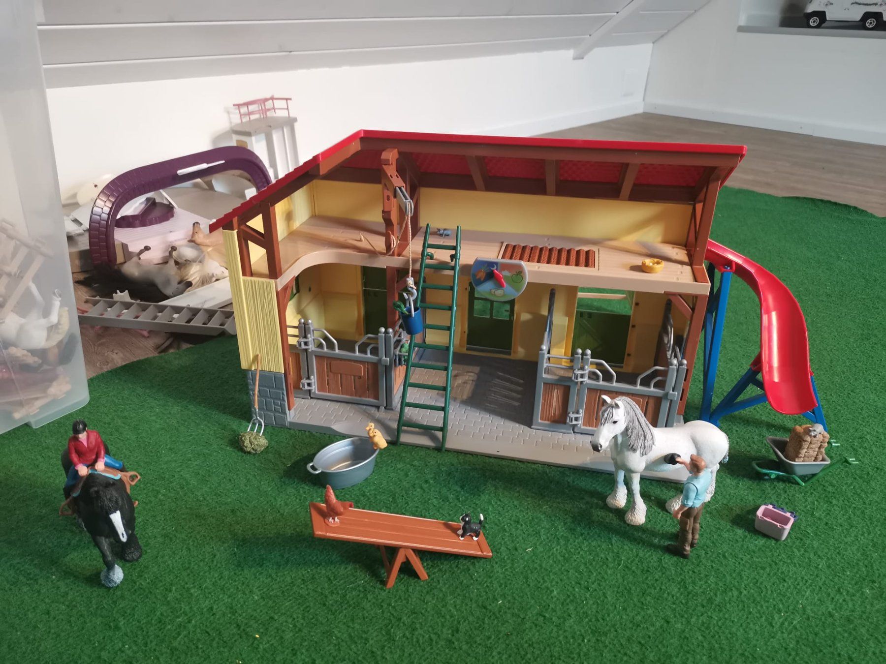 Schleich Spielzeuge: Schleich Pferdehof, Bauernhof – Gebraucht aus Beinwil am See von limaalpha1986