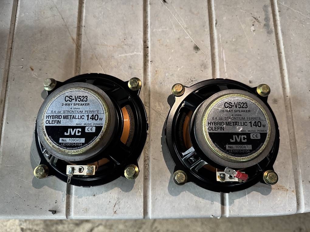 Casse acustiche: 2 haut-parleurs JVC 140w – Usato da Morges venduto da Nicorital 1