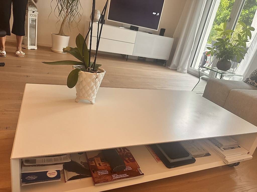 Tavoli: PURE Clubtisch weiss glatt – Usato da Bremgarten AG venduto da Salsero23 3