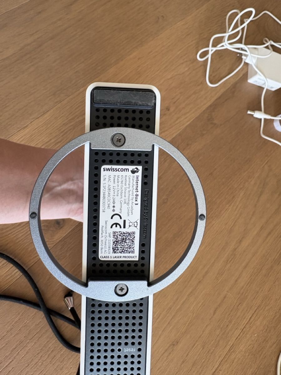 Swisscom Modem & Router: Swisscom Internet-Box 3 Router weiss gebraucht – Usato da Steffisburg venduto da Gretchenfrage 1
