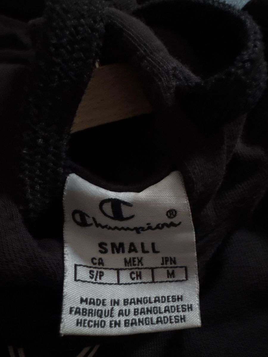 Champion Pulls & Sweat-shirts: Champion Kapuzenpullover schwarz  – D'occasion à Reinach BL par jessihome 5