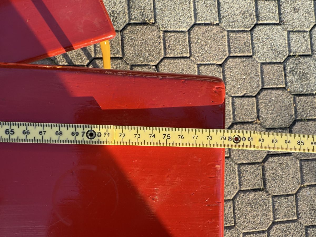 Scrivanie: Vintage Kindertisch mit 2 Stühlen, – Usato da Aarburg venduto da Schatzaffe 8