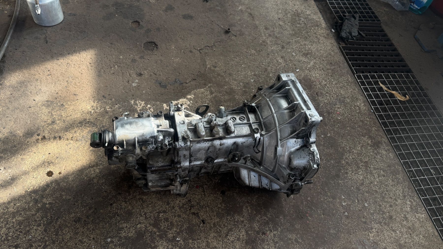 Suzuki Tutti pezzi di ricambio auto: Getribe Suzuki Jimny – Usato da Laupen BE venduto da chartchiw 3