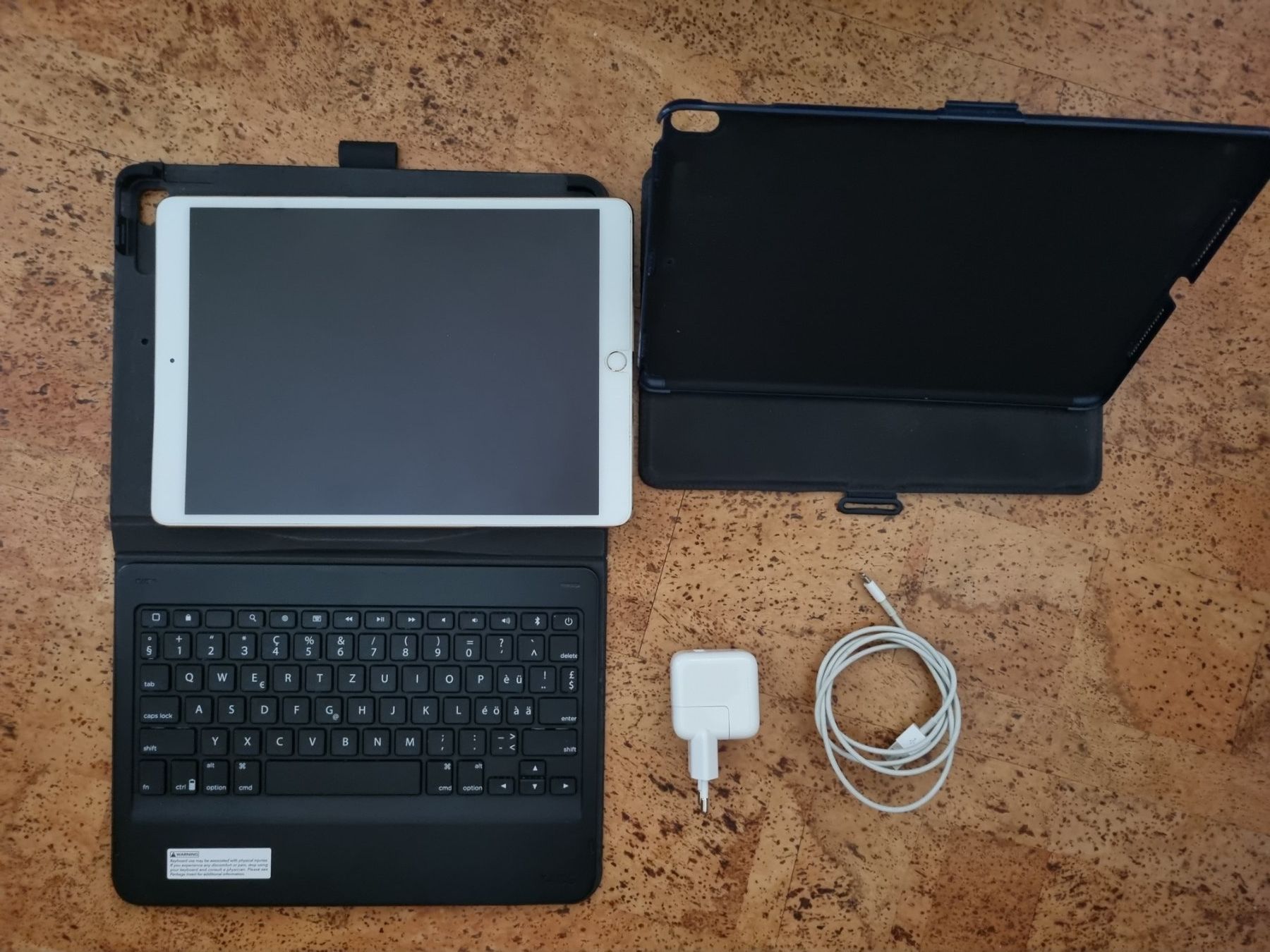 Apple Tablet PC: Apple iPad Pro A1701 10.5" Gold – Usato da Rüschlikon venduto da Igel4 5