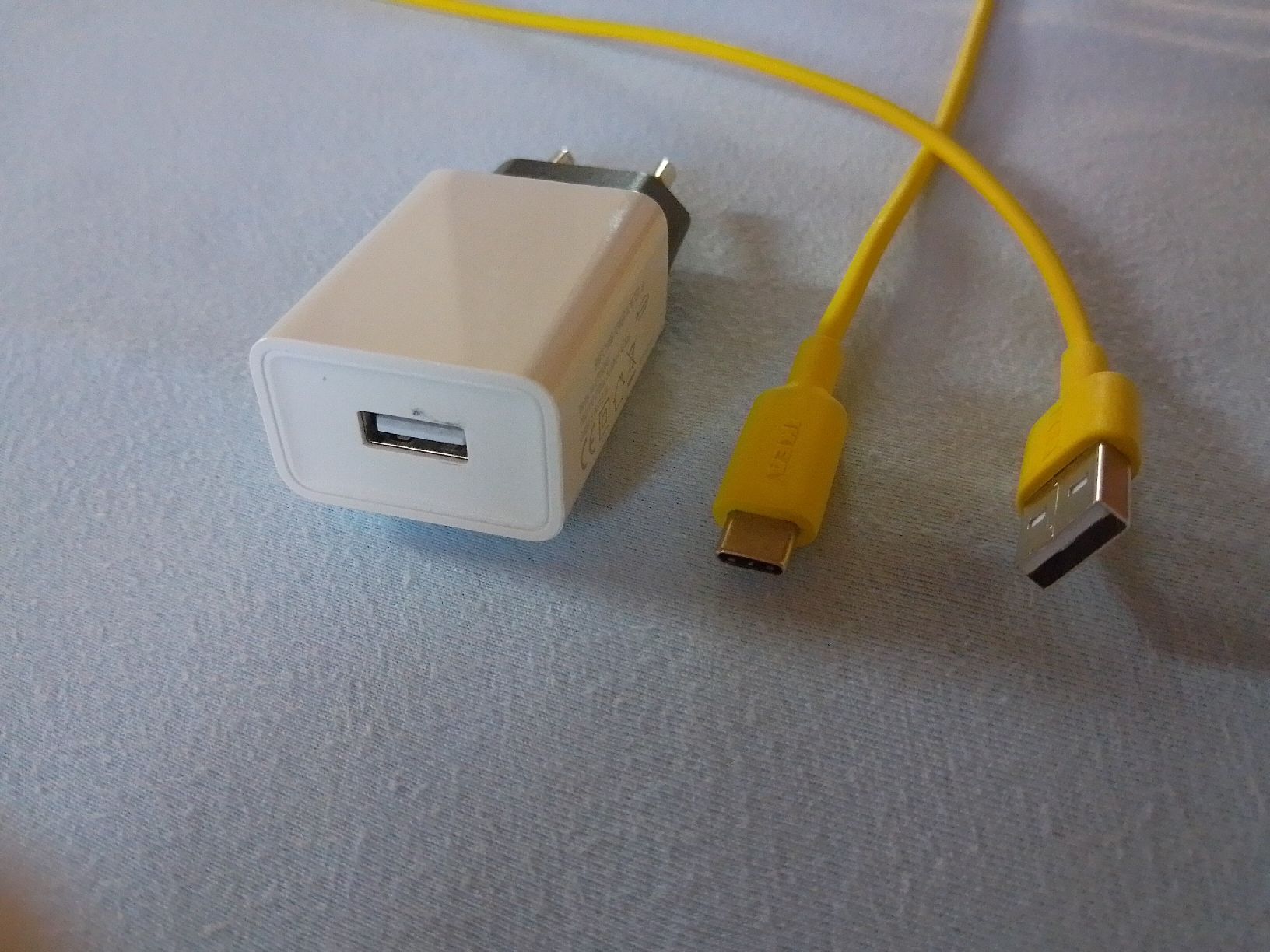 Caricabatterie: Netzteil und USB-C Kabel, 2 Stück – Usato da Zürich venduto da sch_m6rw 3