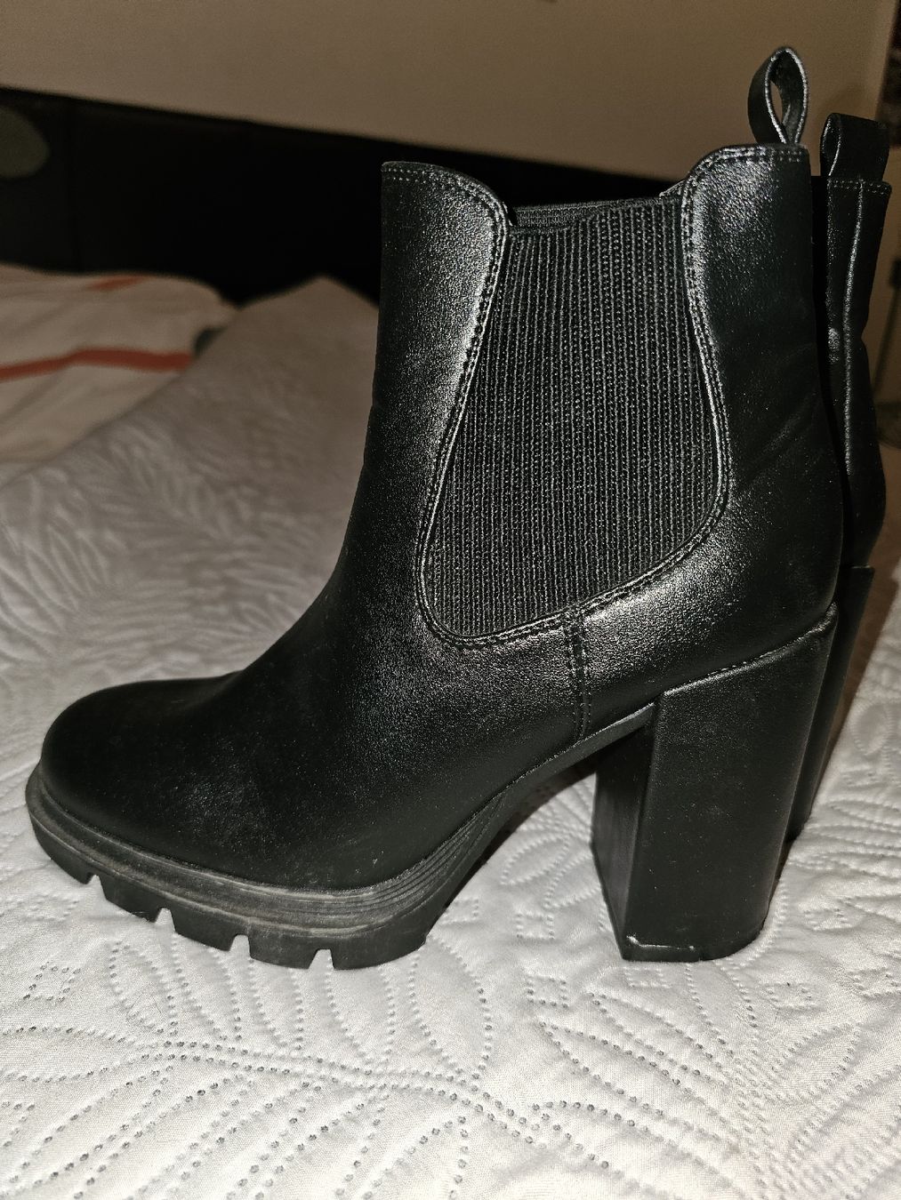 Scarpe da donna: Bottines noires élégantes à talons hauts – Nuovo (secondo la descrizione) da Tecknau venduto da ani_8k9j 3