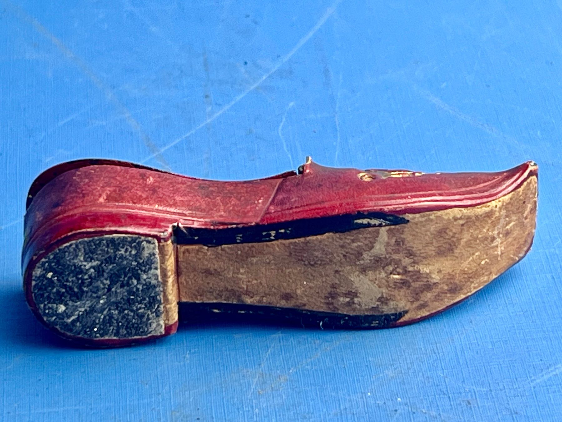 Scarpe da donna: Damenschuh als Zündholzbehälter Messing Blech Leder – Usato da Unterengstringen venduto da Gustav03 3