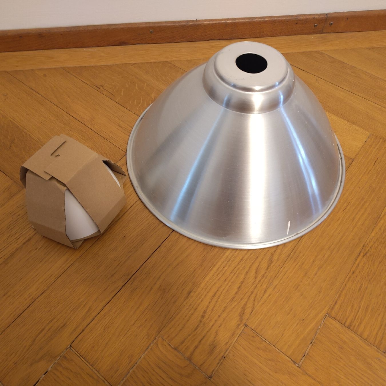 Ikea Lampadari & plafoniere: IKEA Hängelampe Silber – Usato da Bern venduto da clr_g2rj