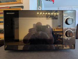 Sharp R-200BKW Mikrowelle 800W 20L schwarz