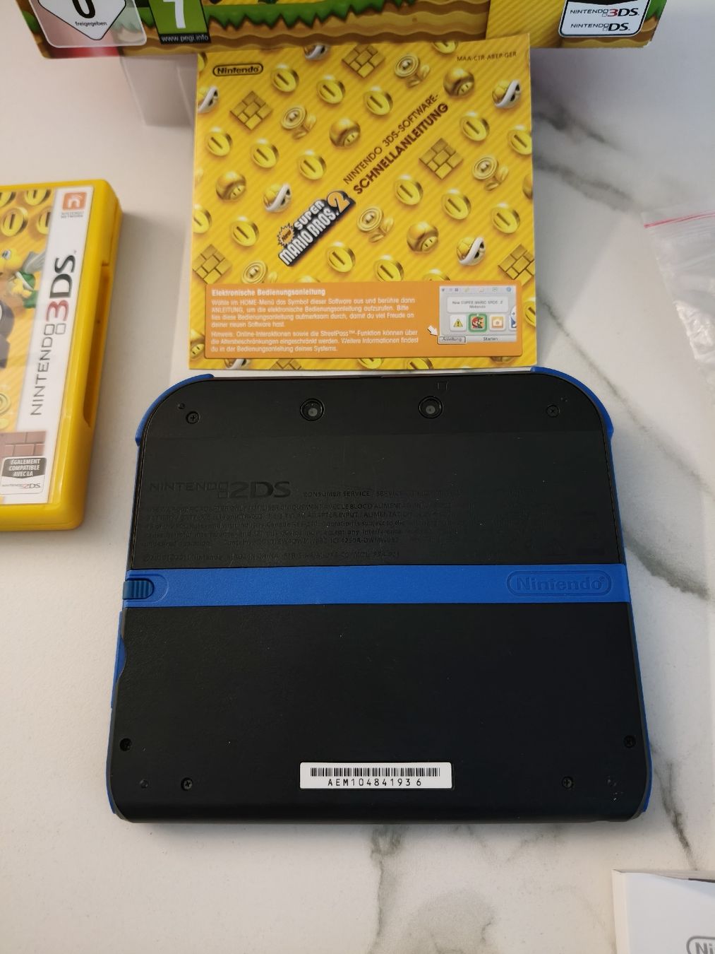 Nintendo Konsolen: Nintendo 2DS Special Edition Super Mario Bros 2. Mit OVP – Gebraucht aus Oensingen von ece_8k7q 2