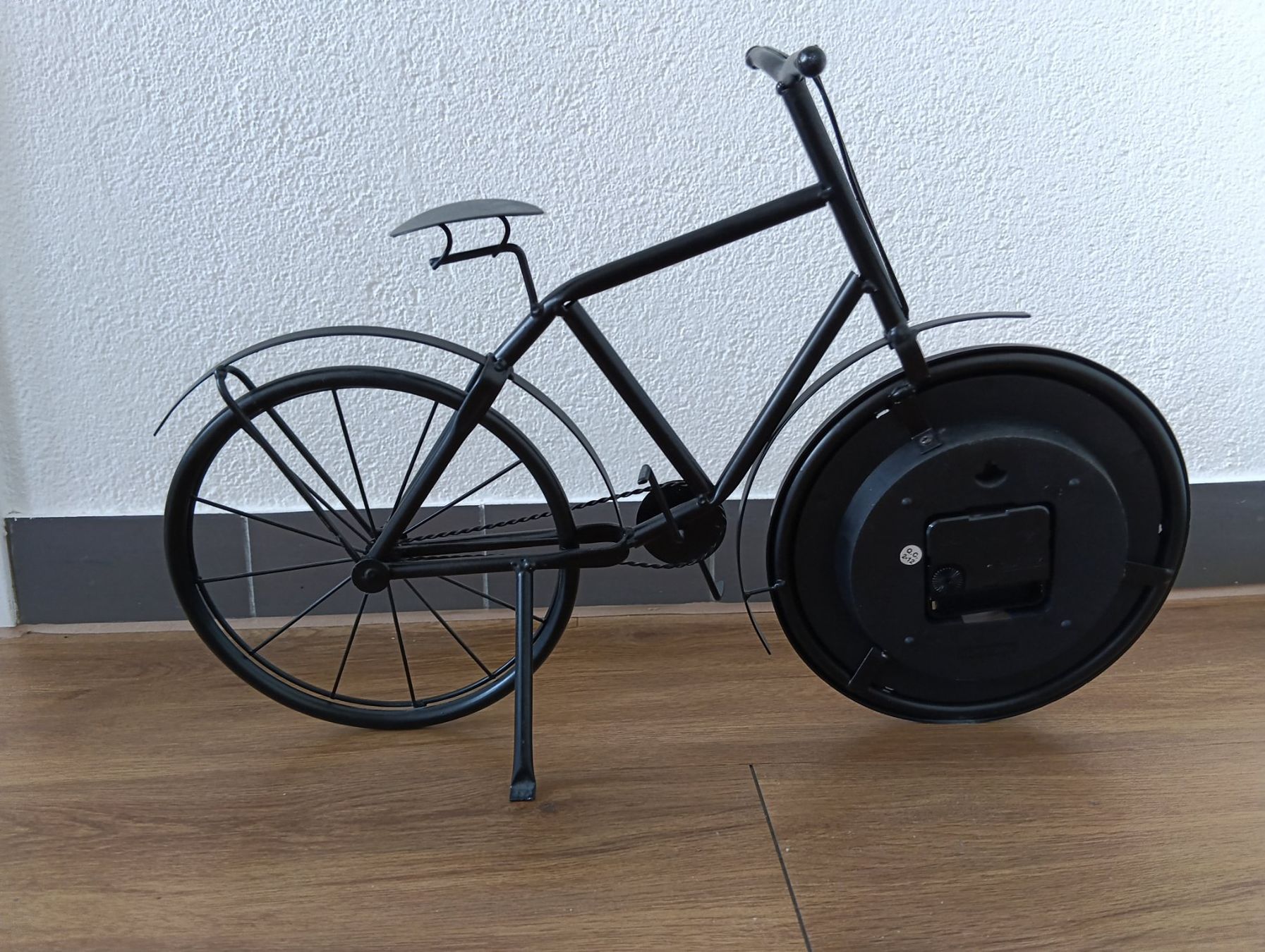Toutes les décorations: Fahrrad Wanduhr Deko – D'occasion à Kleindietwil par kon_9nml 2