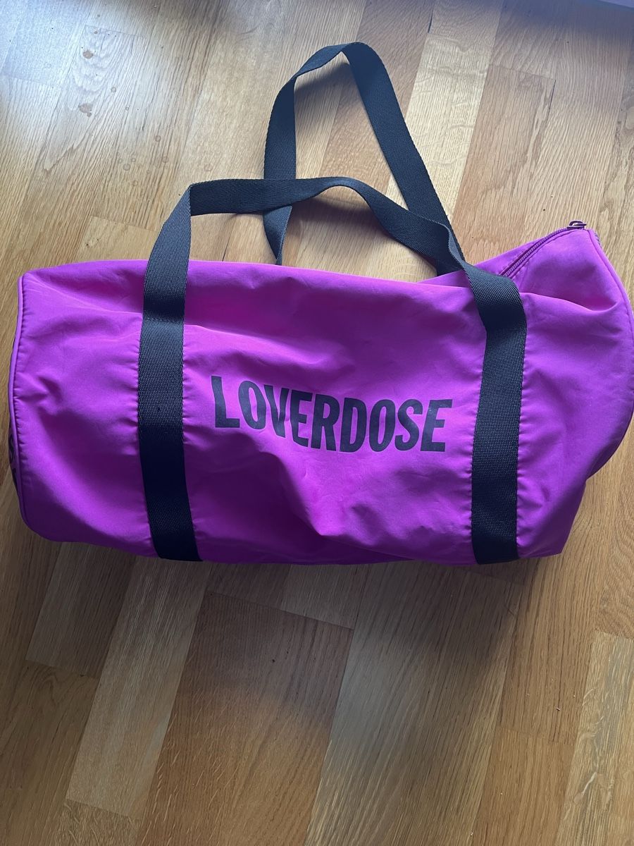 Borse da donna: Diesel Loverdose gym bag – Usato da Kreuzlingen venduto da Hildah 1