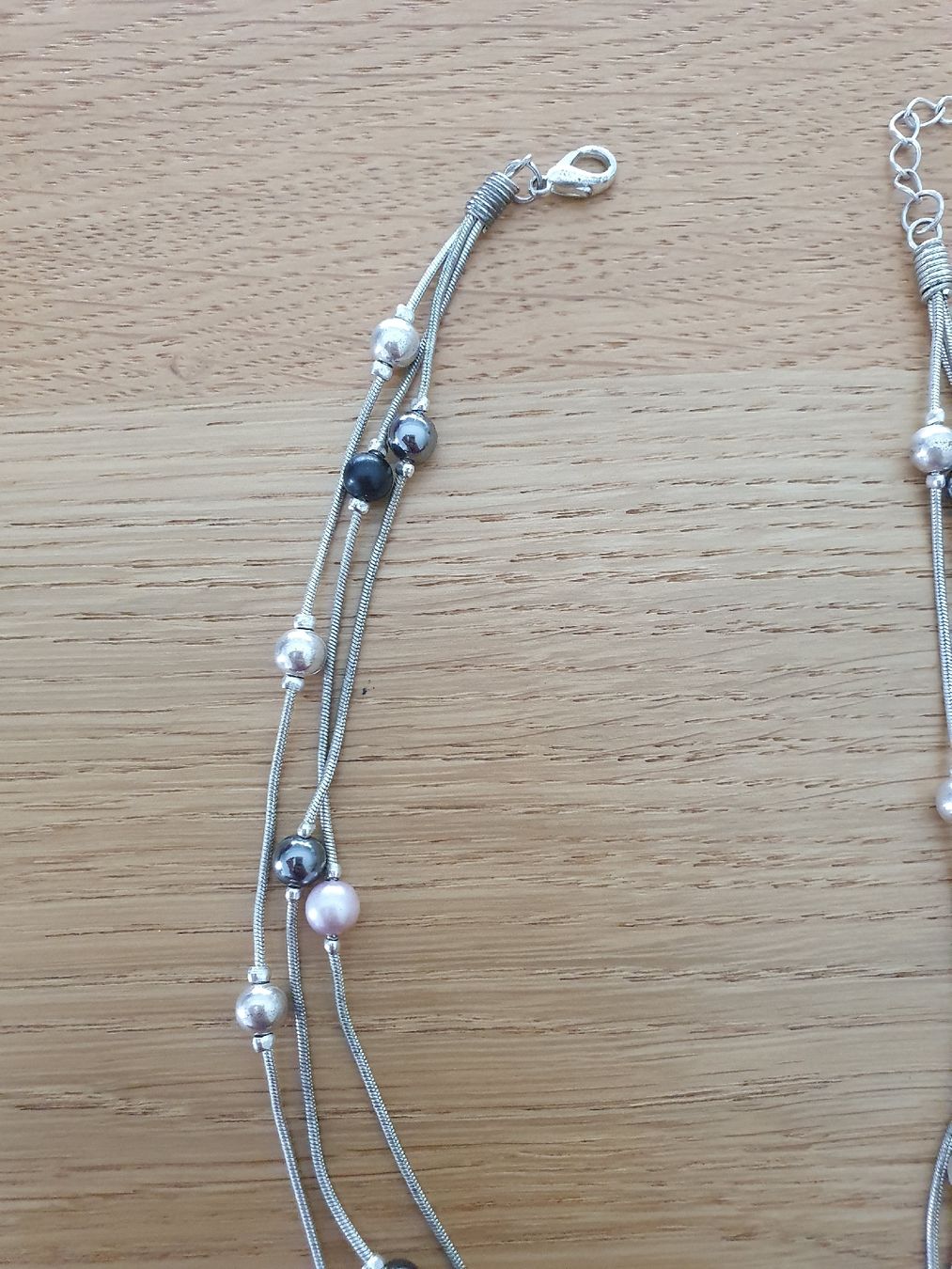 Catenine: Halskette dreireihig Perlenoptik – Usato da Moosseedorf venduto da Sonnenschein.. 6