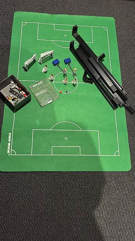 Giochi: Tipp-Kick inkl. Zubehör – Usato da Villmergen venduto da Mish85