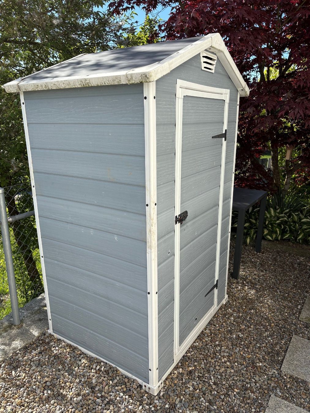 Cabanes de jardin & serres: Gartenhaus aus Kunststoff – D'occasion à Wila par Chrigel84