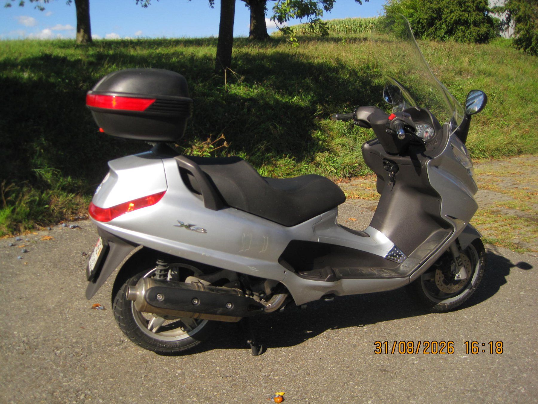 Piaggio Scooter: Roller Piaggio x8 400 i.e. – Usato da Suberg venduto da Hanhasu 2