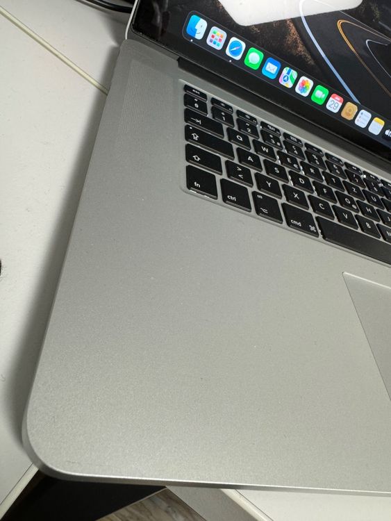 Macbook Pro Retina 15 2015 i7 256GB SSD 16GB RAM!! (Gebraucht) in Au SG ...