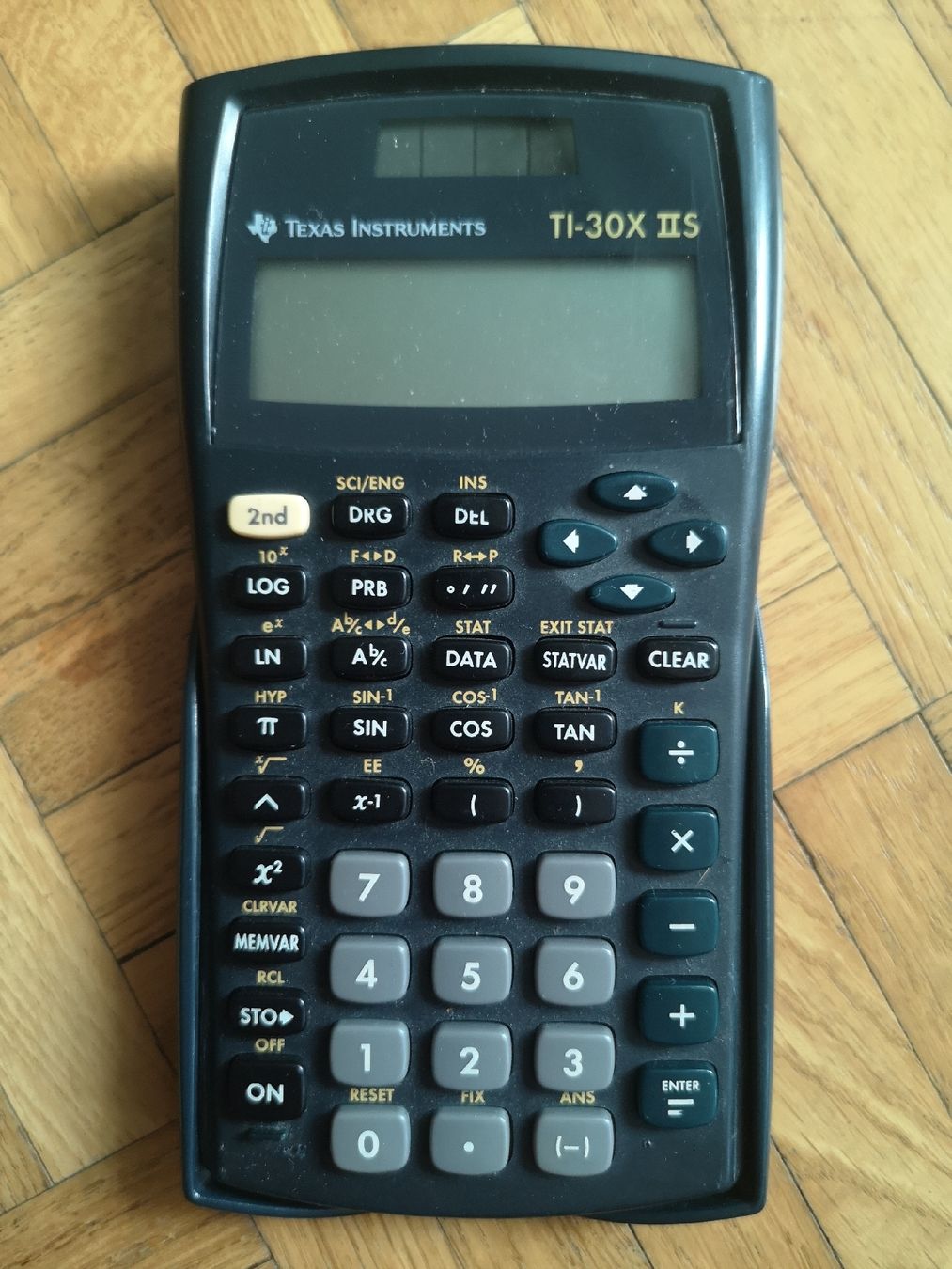 Texas Instruments Calcolatrici tascabili: Taschenrechner Texas Instruments TI-30X IIS – Usato da Zürich venduto da N_Gamper