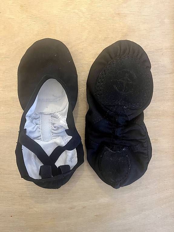 Scarpe da uomo: Ballettschuhe Gr.38 – Usato da Zürich venduto da L__H