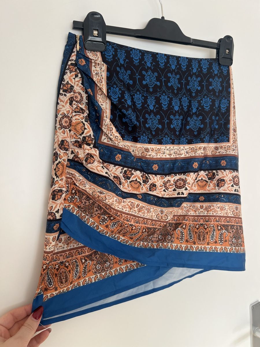 Gonne: Sommerlicher blauer Wickelrock, Grösse M, Muster Boho – Usato da Wattwil venduto da skr_94 2