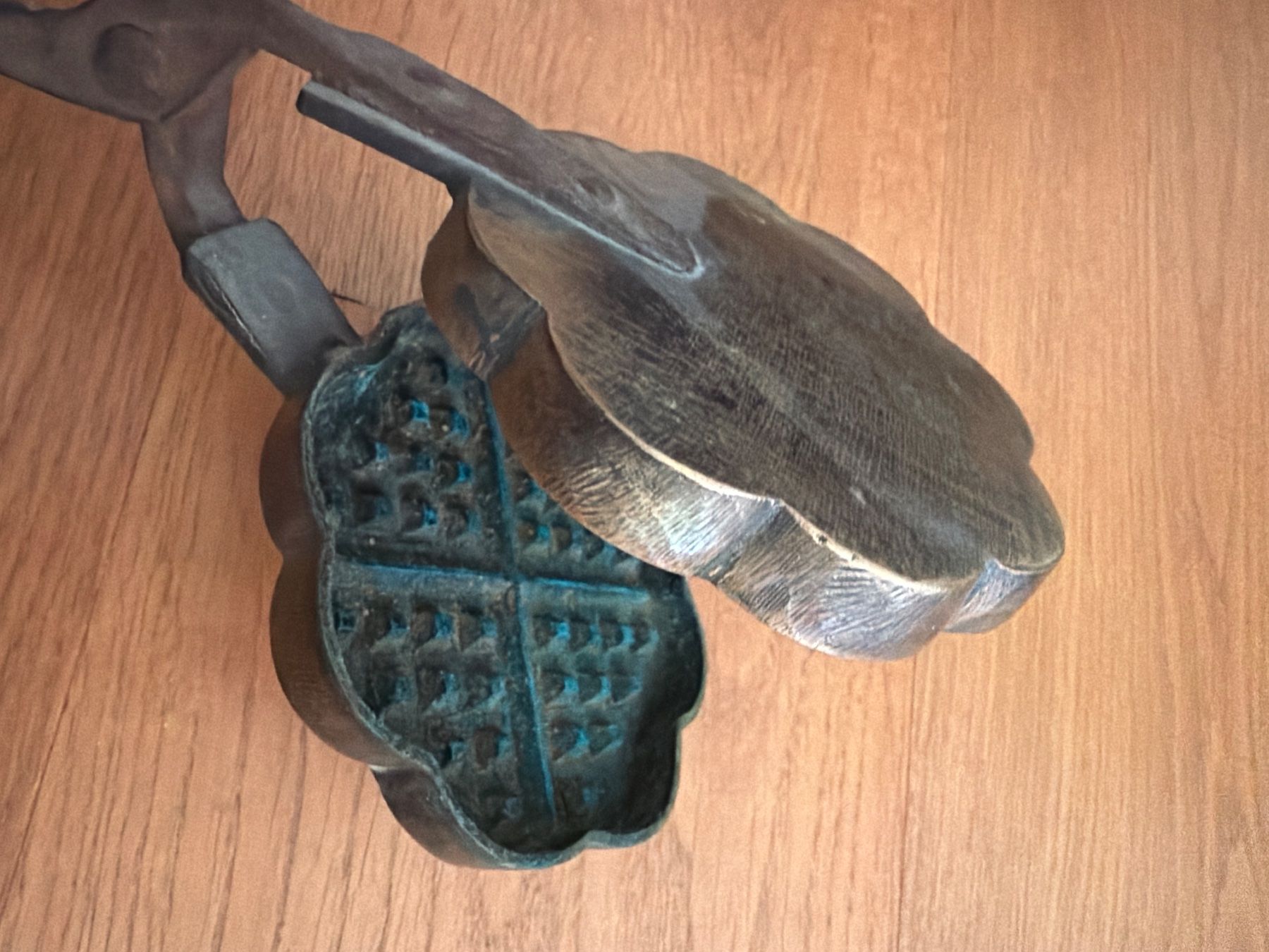 Teglie da forno: Waffeleisen antik – Usato da Jonen venduto da Kai71