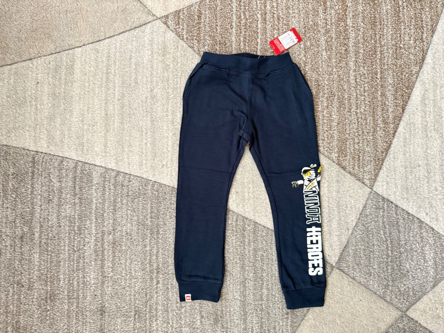 Pantaloni: Hose Lego Ninjago Gr.116 NEUE – Nuovo e nell'imballaggio originale da Zürich venduto da Rolik123