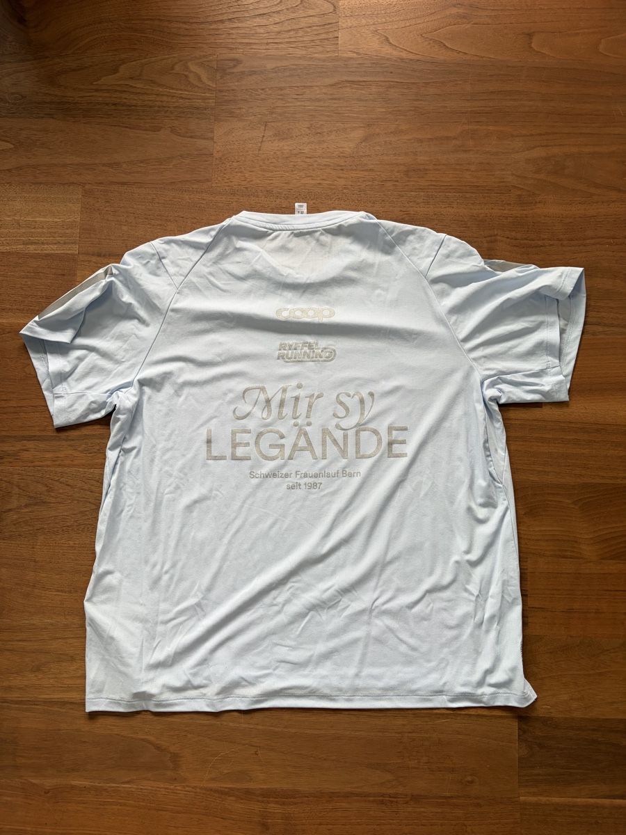Adidas T-shirt: Frauenlauf Shirt XL  – Nuovo (secondo la descrizione) da Aarwangen venduto da ChristineHoKa 1