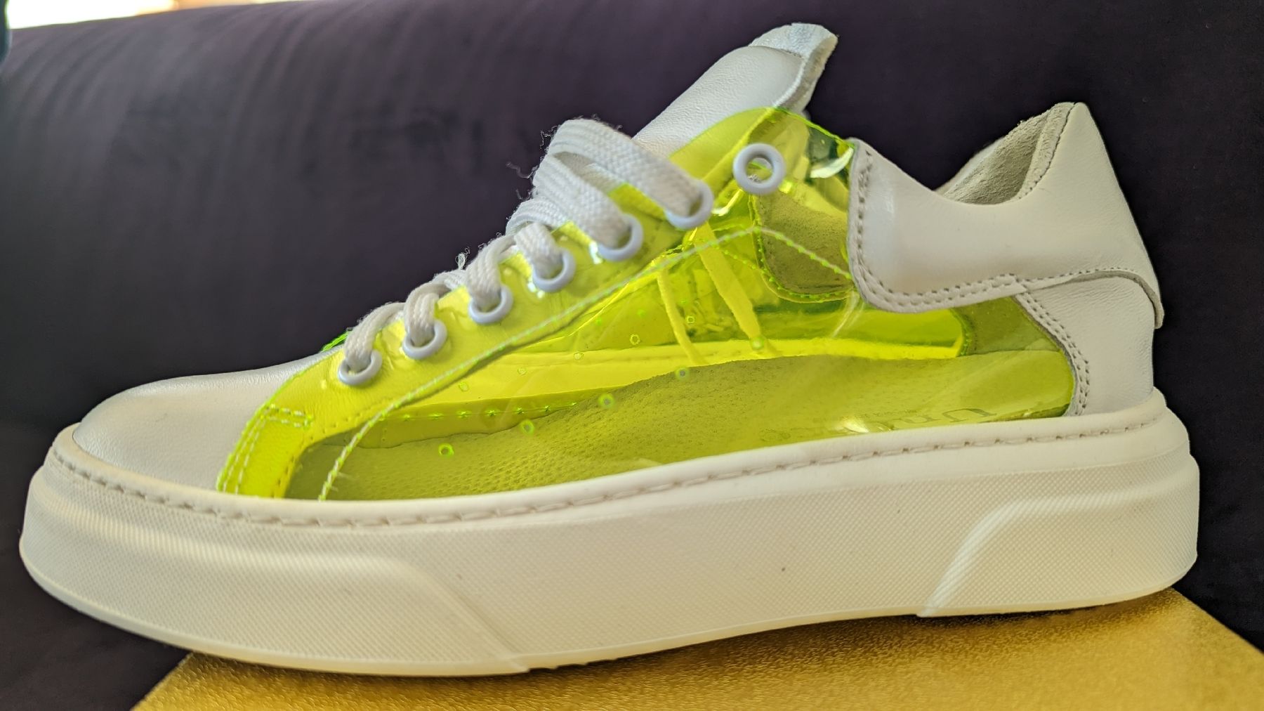 Scarpe da donna: Schuhe Sneakers Gr.36 mit durchschnittlichem Element. – Nuovo (secondo la descrizione) da Winterthur venduto da losa_p966 4