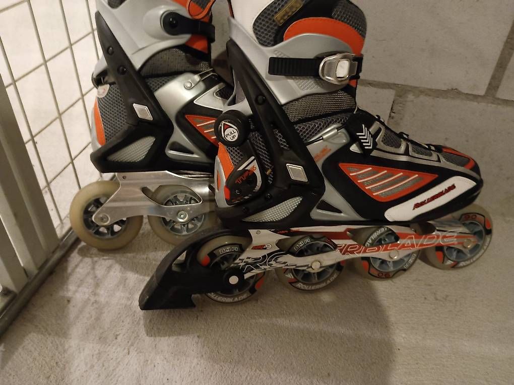 Inline-Skating & Rollschuhe: Inlineskates Rollerblade , Neuwertig, Grösse ca. 43.5 – Gebraucht aus Burgdorf von Kur_kx2f 1