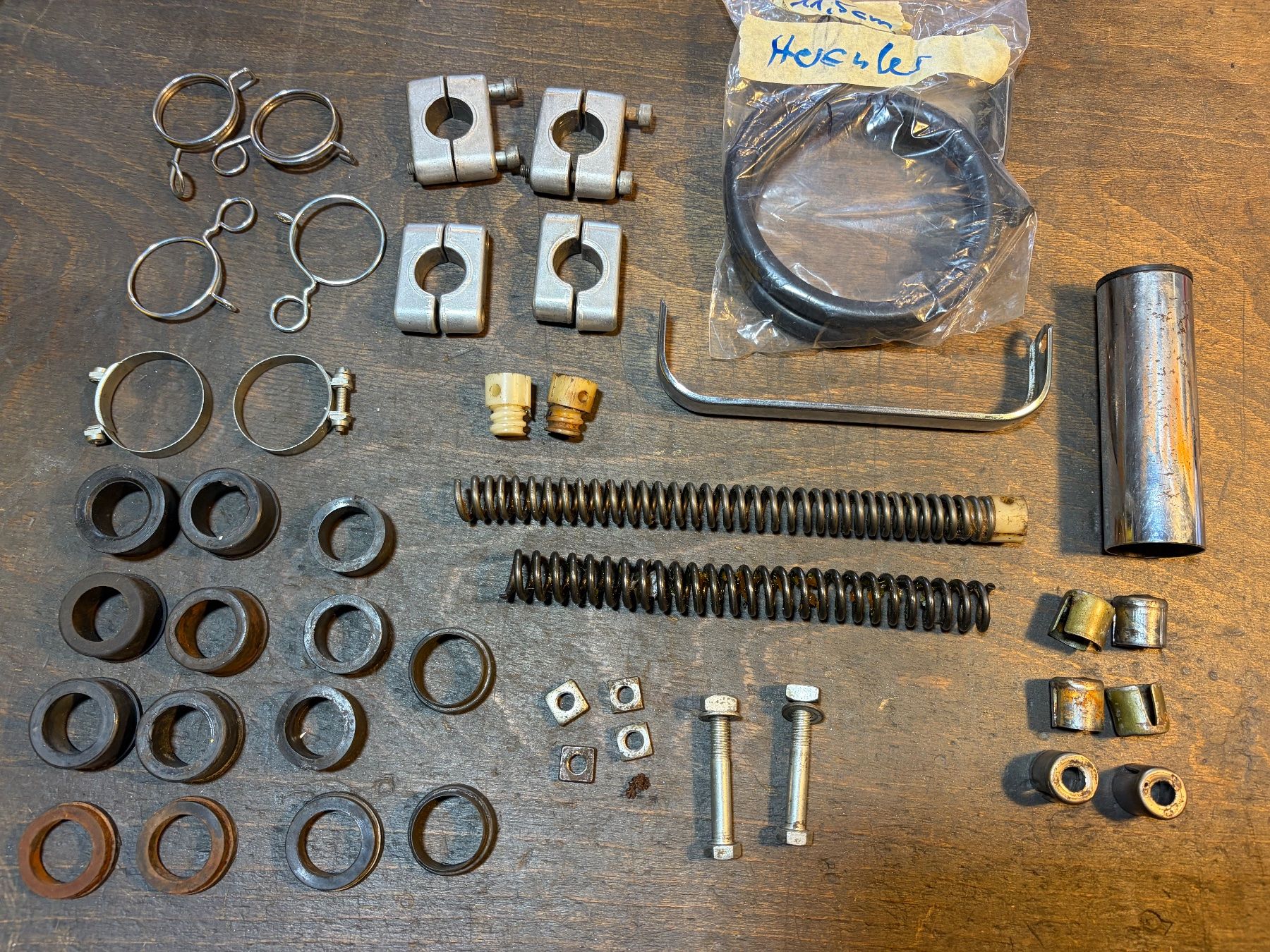 Parti ricambio per ciclomotori: Hercules Gabel Kleinteile - Versand möglich – Usato da Hinwil venduto da Biketube