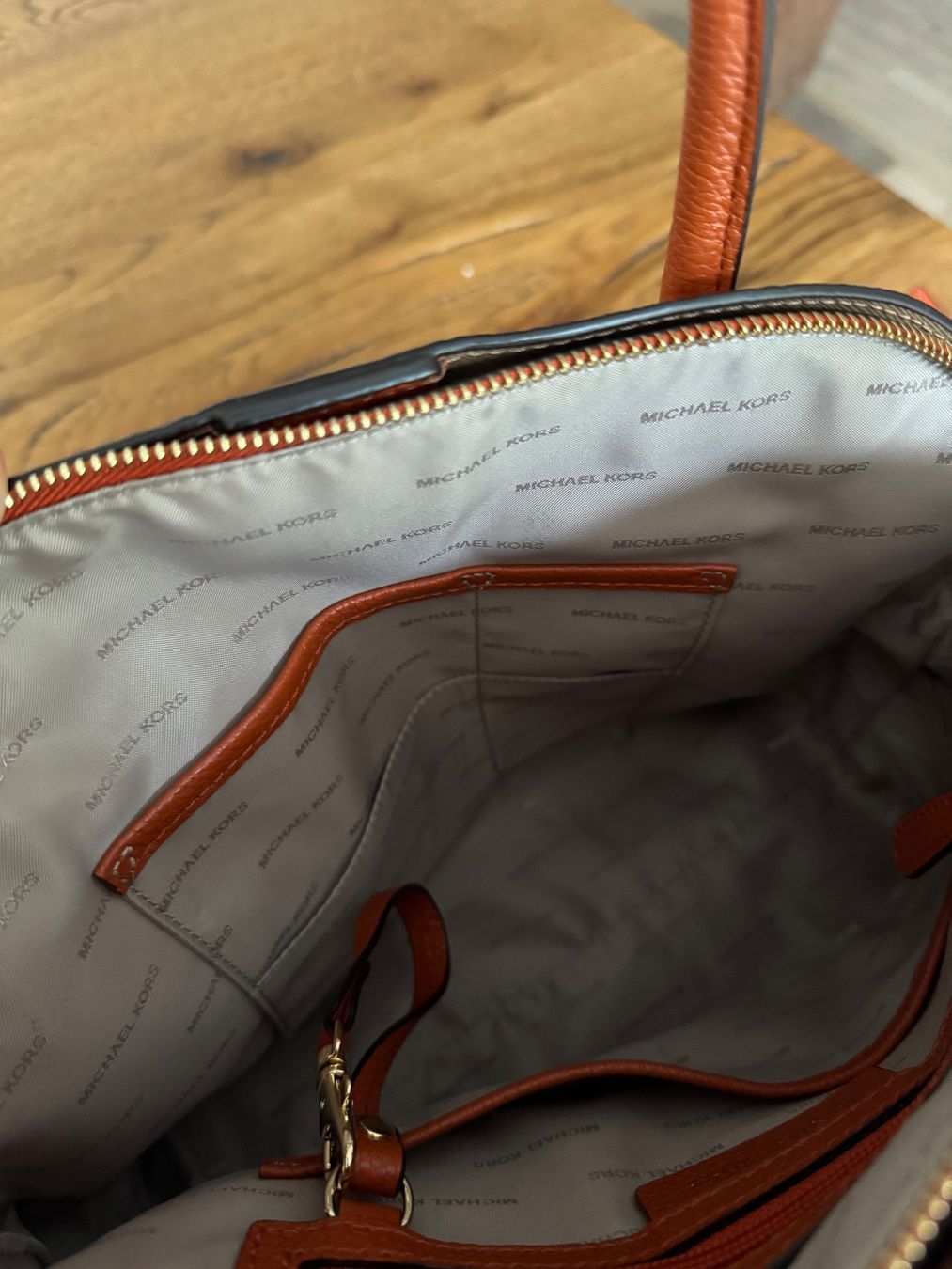 Michael Kors Taschen für Damen: Michael Kors Handtasche – Neu (gemäss Beschreibung) aus Basel von lischym 3