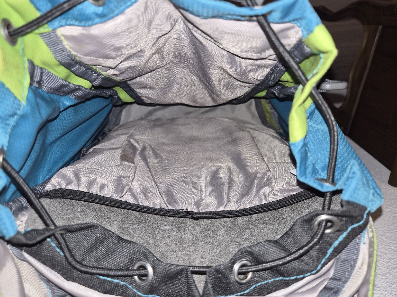 Deuter Borse & Zaini: Deuter Fox 12 Kinderrucksack, Top Zustand – Usato da Schwarzenberg LU venduto da LadySecondhand 1