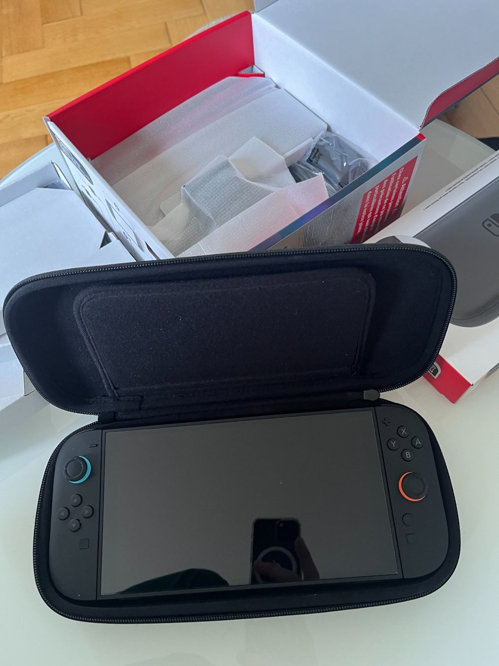 Nintendo Console: Nintendo Switch 2 with cover - als neu – Usato da Zürich venduto da fil_kgq5 4