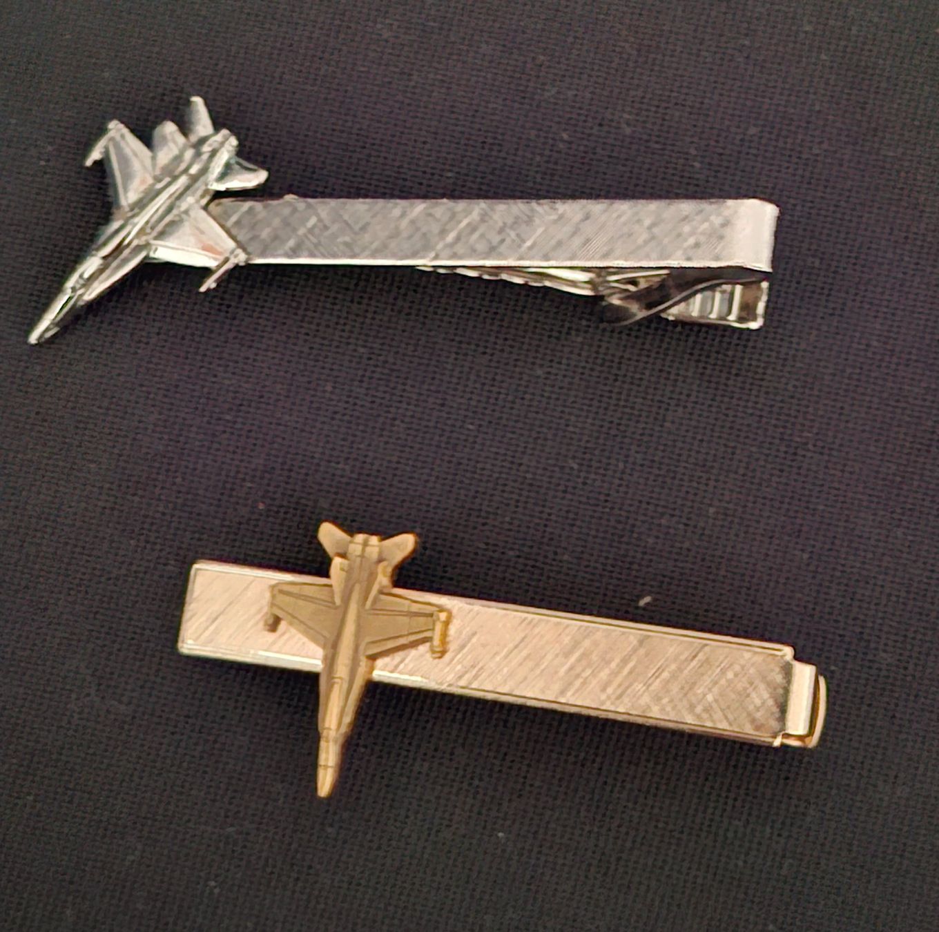 Sonstiger Schmuck: Aviatik-Kravattennadeln in gold und silber – Gebraucht aus Horw von Benny24
