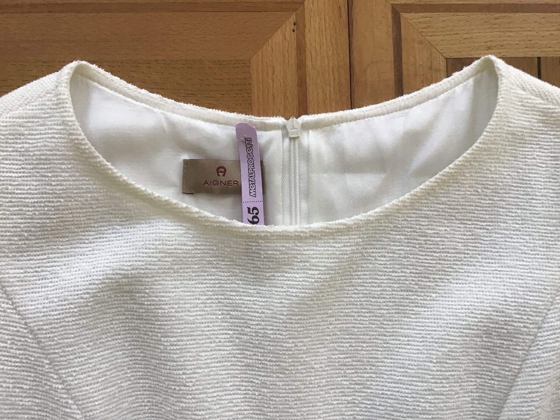 Kleider: Aigner - klassisches weisses Etuikleid – Gebraucht aus Zürich von Balanca 6