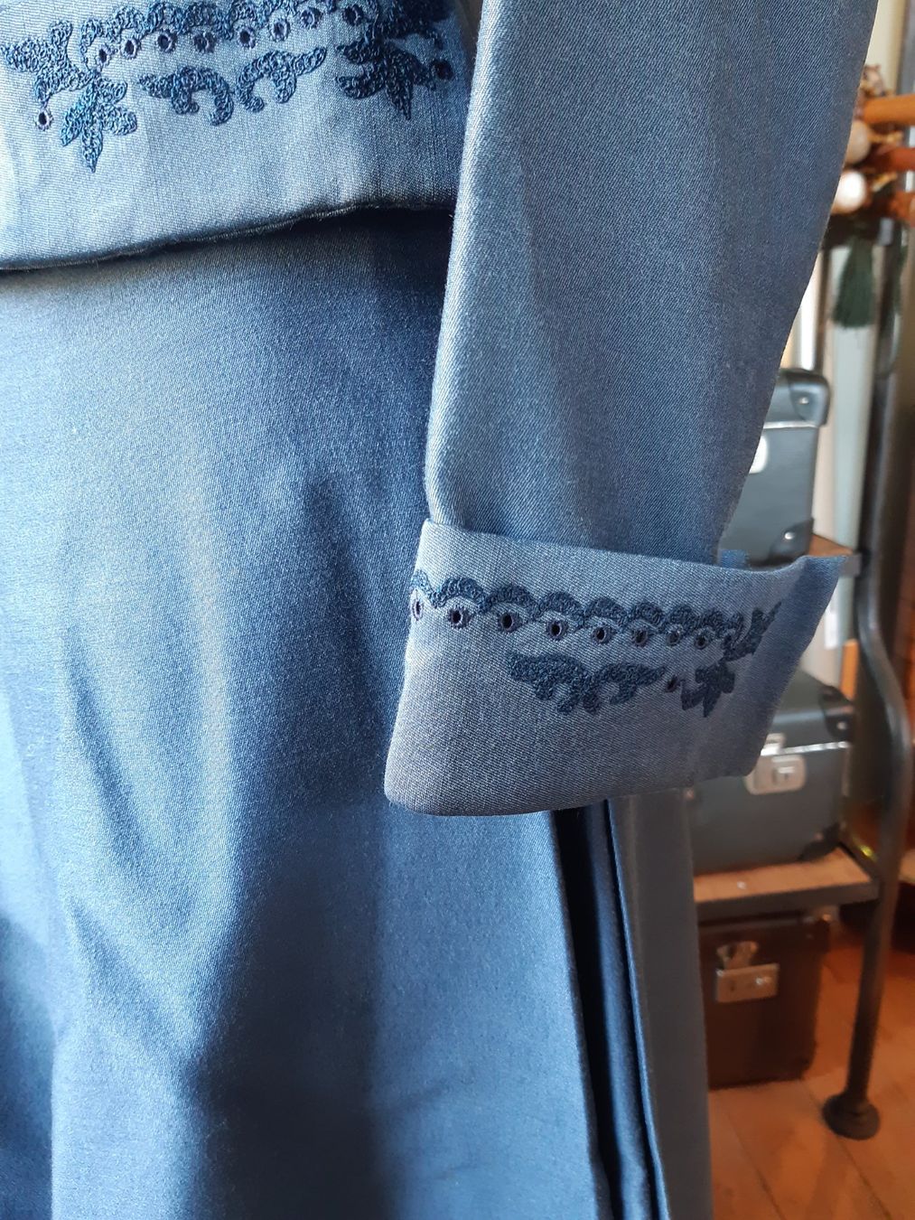 Anzüge & Kostüme: Zweiteiler Vintage blau – Gebraucht aus Arbon von torso444 3