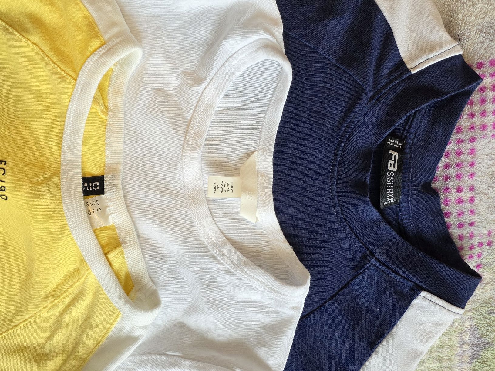 H&M T-shirt: 3er Set T-Shirts, Grösse XS – Nuovo (secondo la descrizione) da St Gallen venduto da vir_5kgt