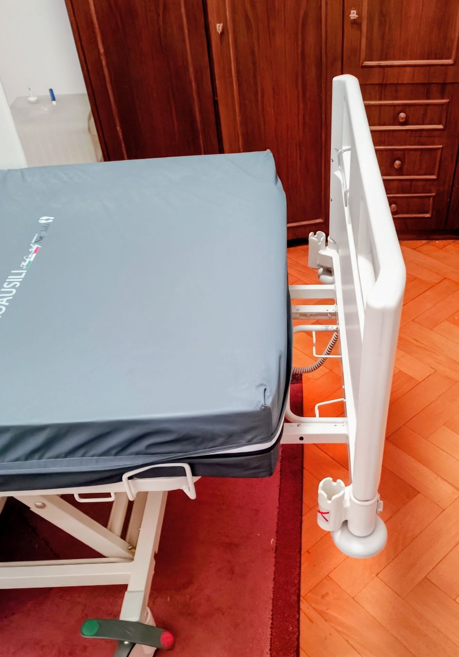 Letti: LETTO MEDICALE PROFESSIONALE – Usato da Agra venduto da ale_m56v 2