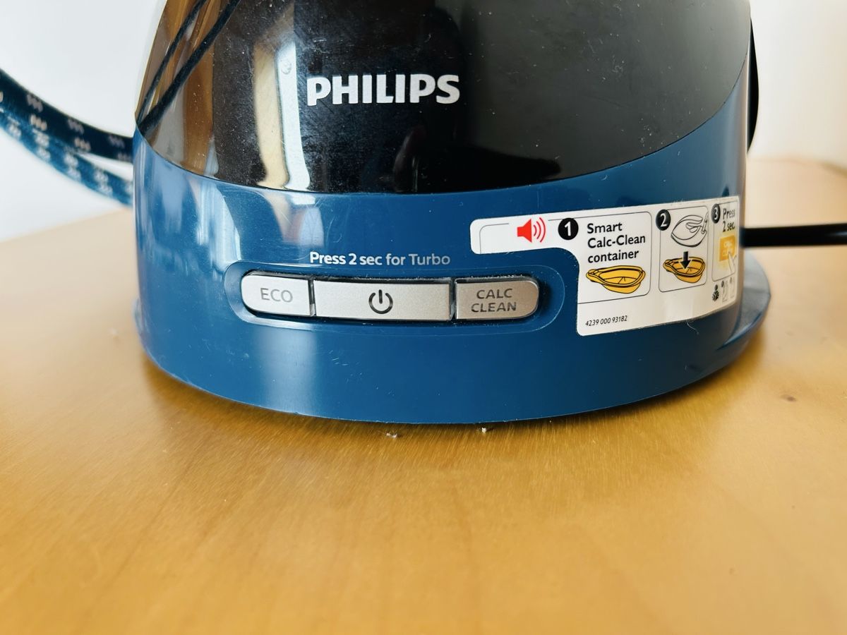Philips Fers à repasser: Philips Perfectcare Performer fer à repasser  – D'occasion à Gland par yke_qc2n 9