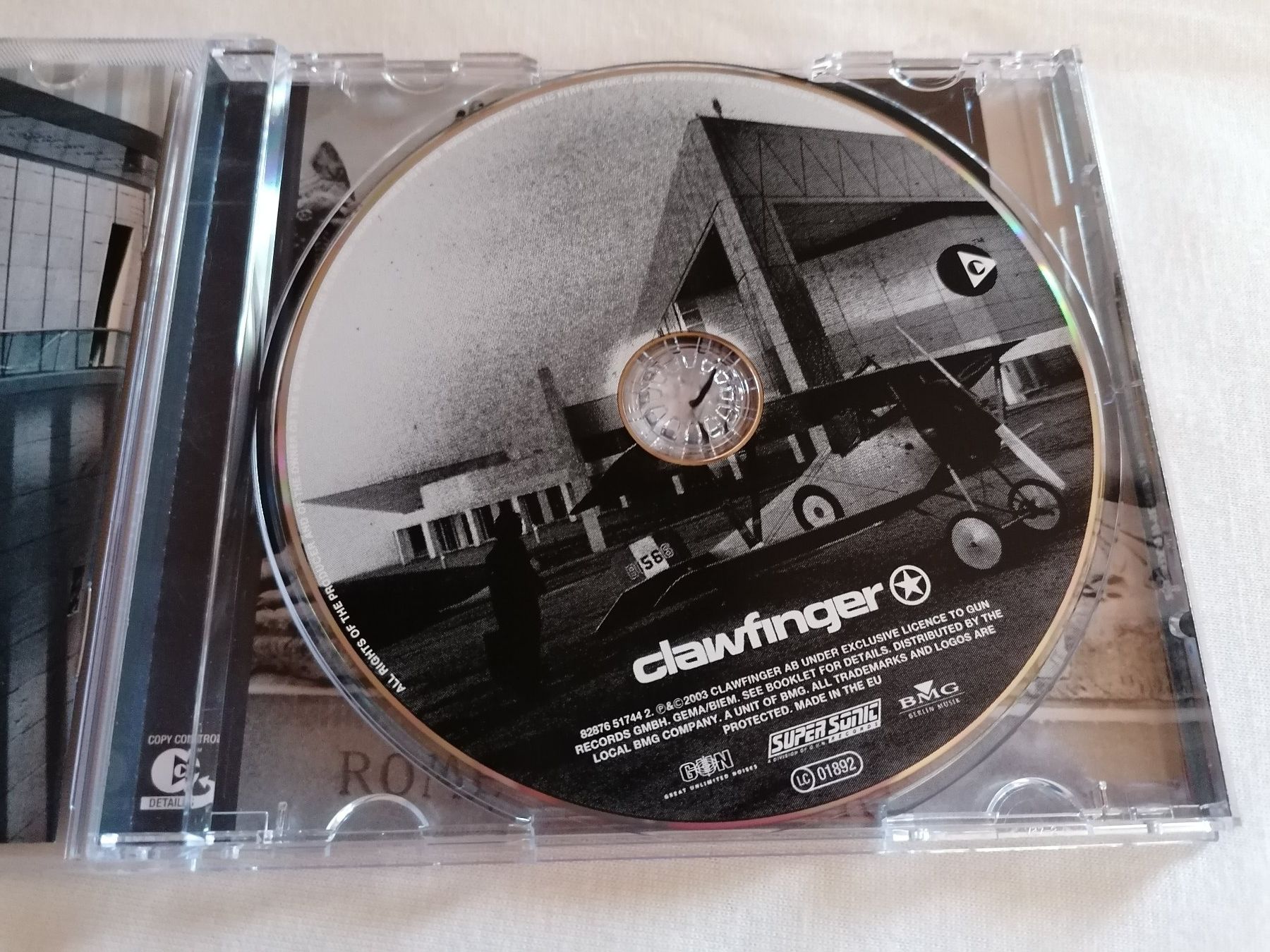 CD: CLAWFINGER - ZEROS & HEROES (2003) – Usato da Ermenswil venduto da easyric 1