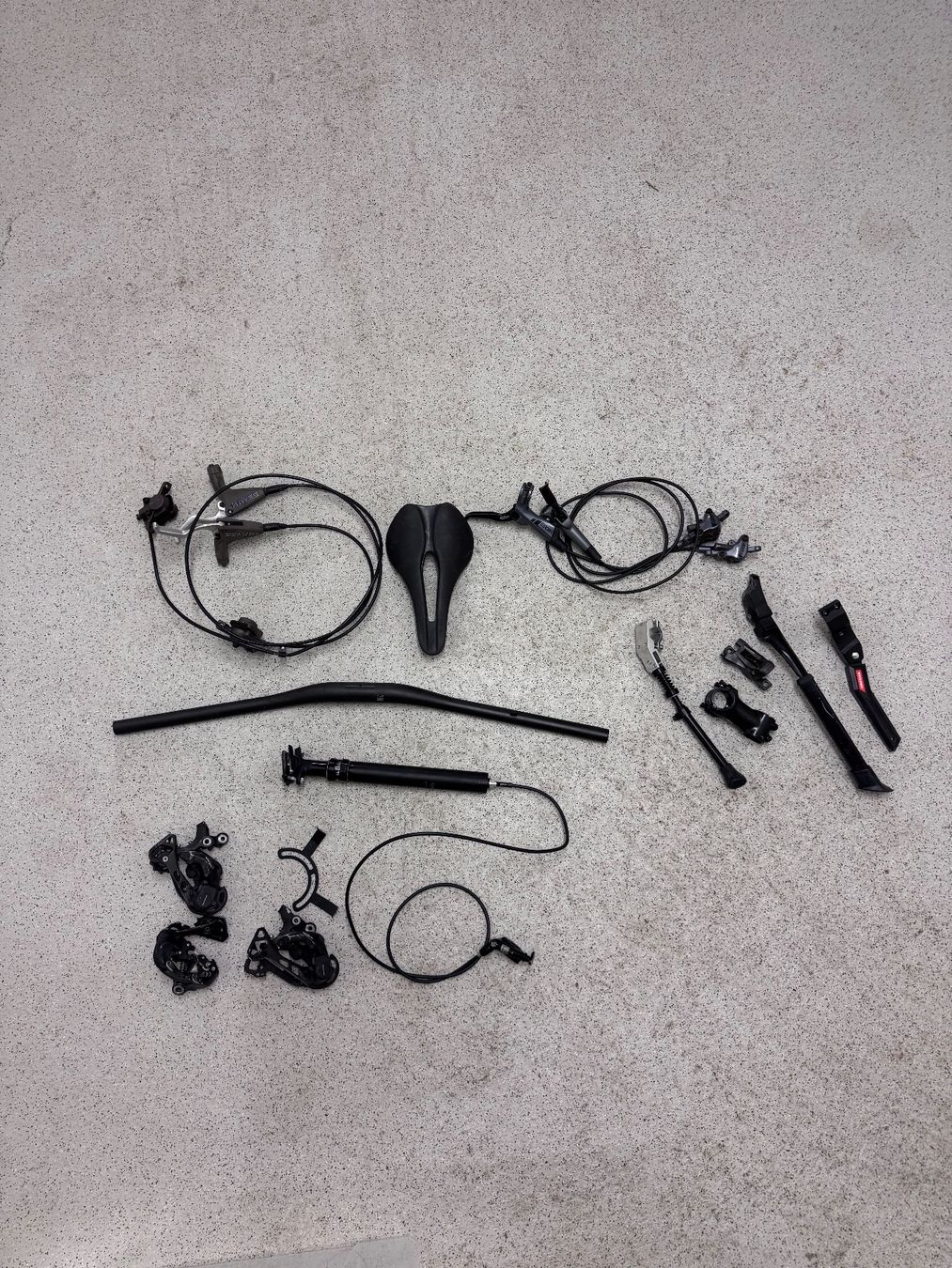 Biciclette: Various mtb componets ,shimano hayes rockshox etc – Usato da Regensdorf venduto da chr_gp2h