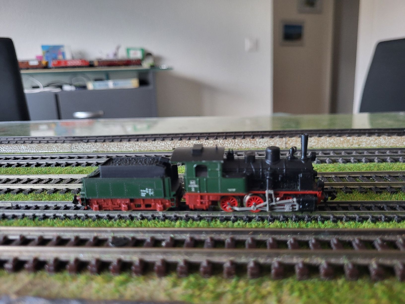 Arnold Modellini di ferrovie: Arnold Dampflok Analog Spur N – Usato da Pfäffikon SZ venduto da abschleppfahrzeug