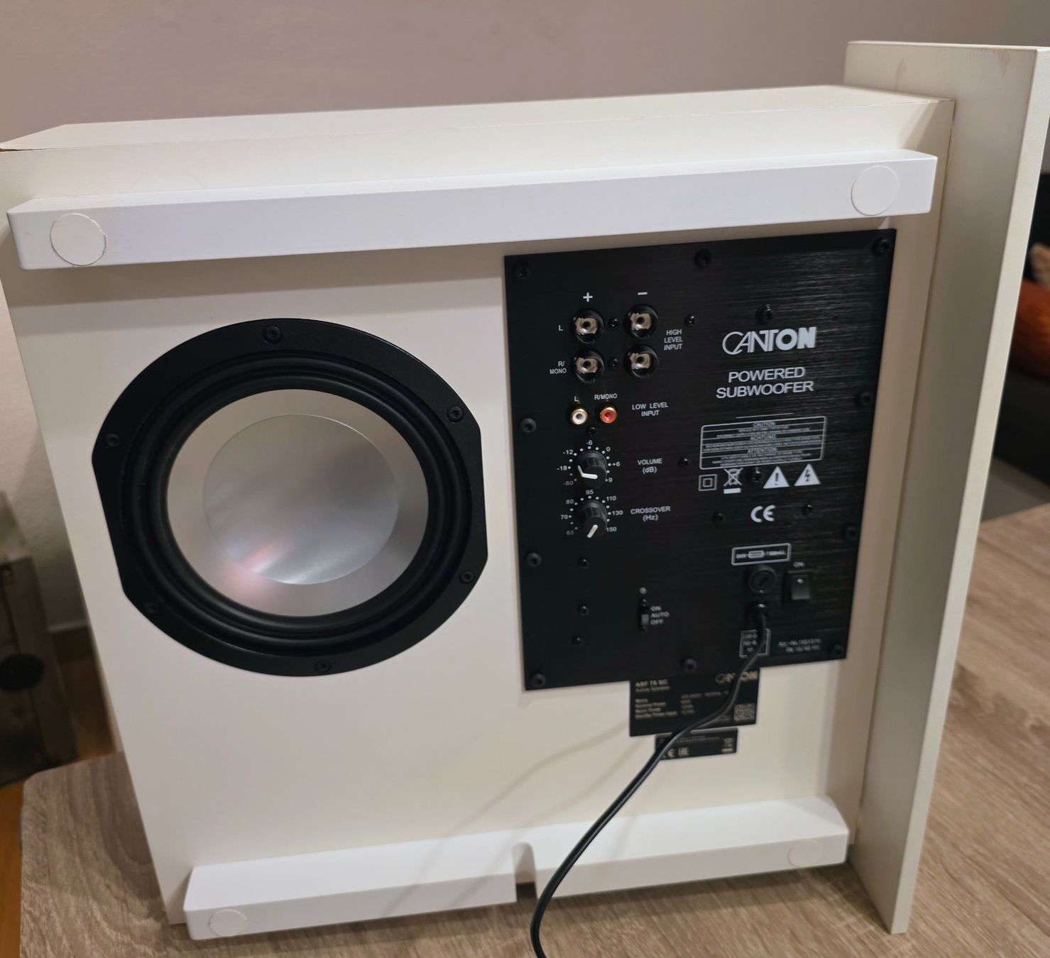 Home Cinema: Canton Sub TS 75 SC, caisson de basse blanc – Usato da Petit-lancy venduto da xplod 1